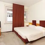 Am Rhein Otel Wesseling