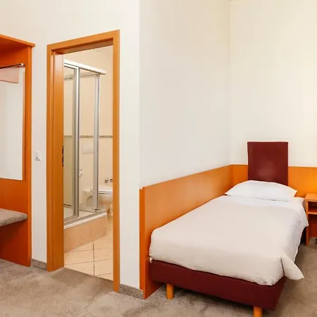 Hotel Am Rhein Wesseling