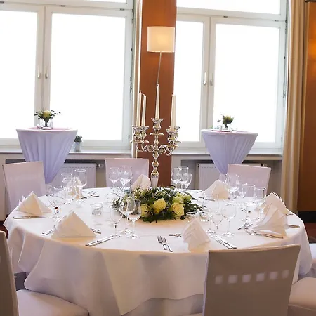 Hotel Am Rhein 3*