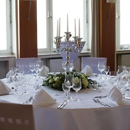 Hotel Am Rhein 3*